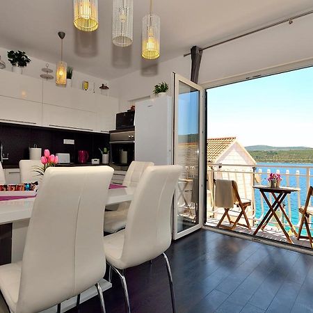 Apartman Staro Selo Примоштен Екстер'єр фото