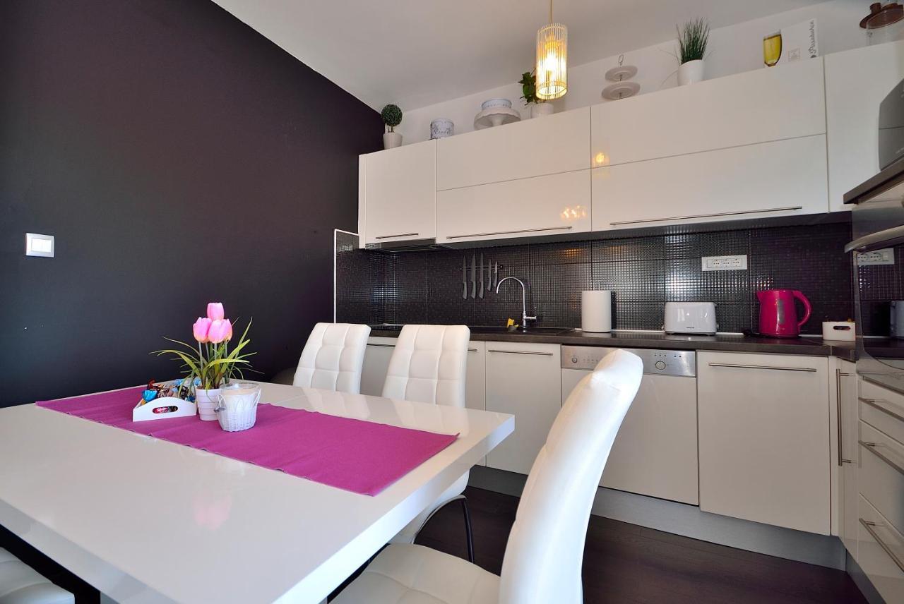 Apartman Staro Selo Примоштен Екстер'єр фото