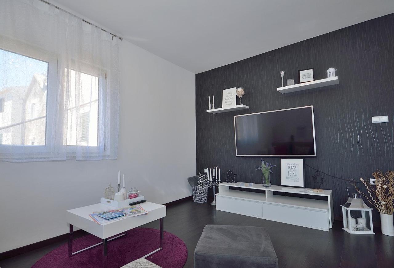 Apartman Staro Selo Примоштен Екстер'єр фото